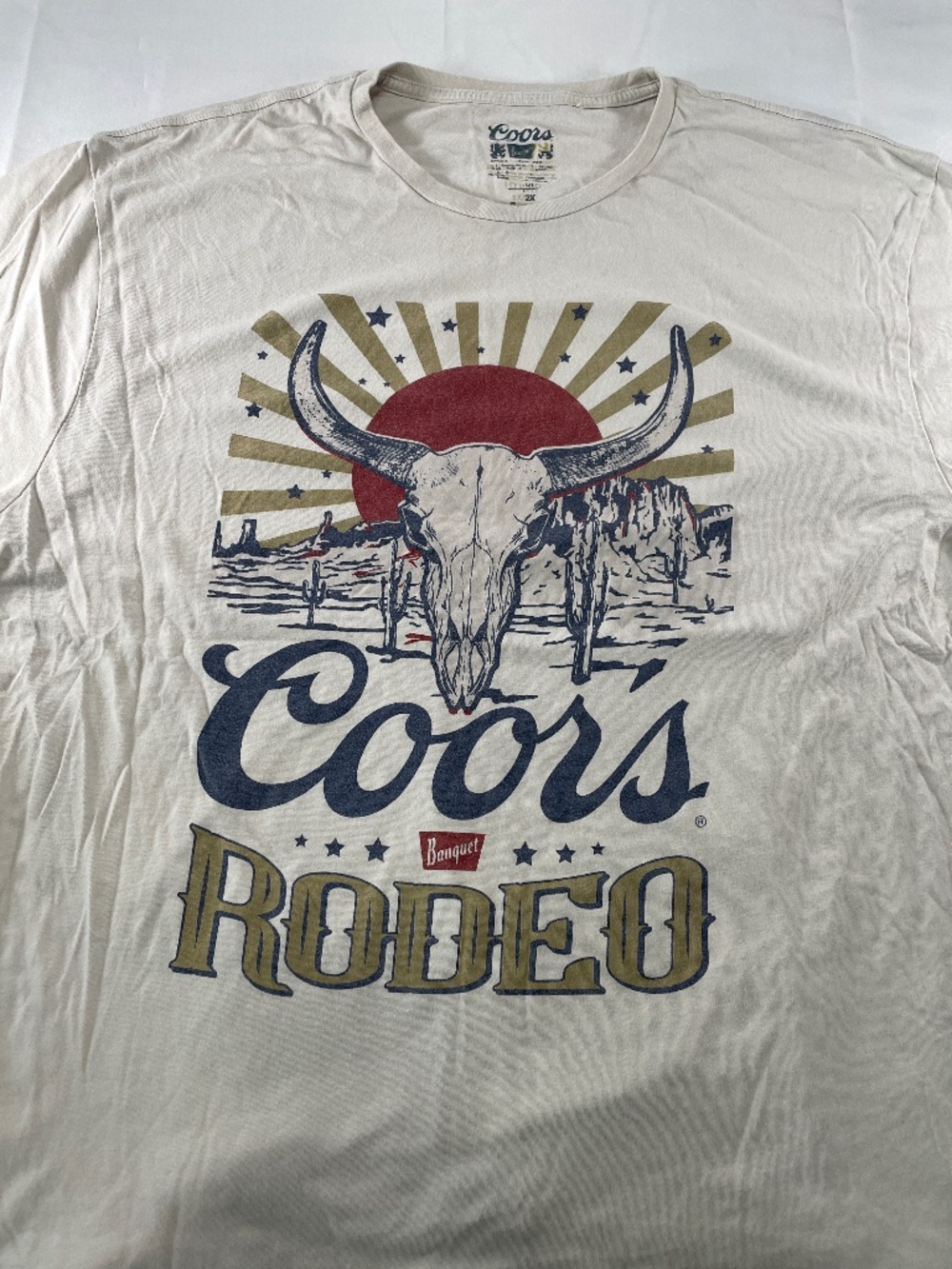 Coors Banquet Rodeo Longhorn Skull Desert Graphic T-Shirt - Size 1X/2X
